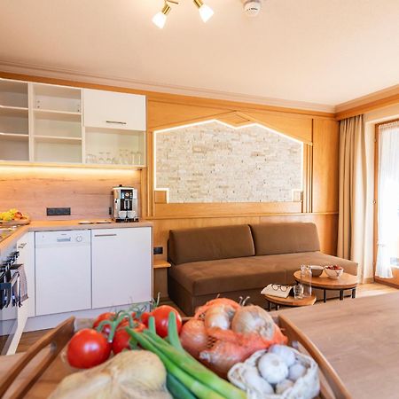 Hotel Garni Apart Tina Ischgl Buitenkant foto
