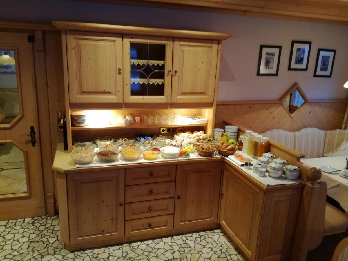 Hotel Garni Apart Tina Ischgl Buitenkant foto