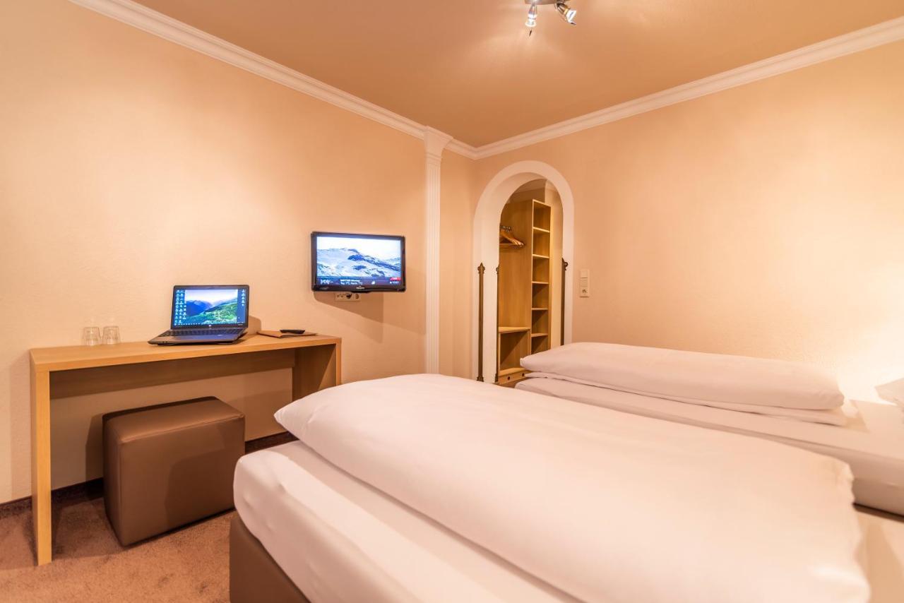Hotel Garni Apart Tina Ischgl Buitenkant foto