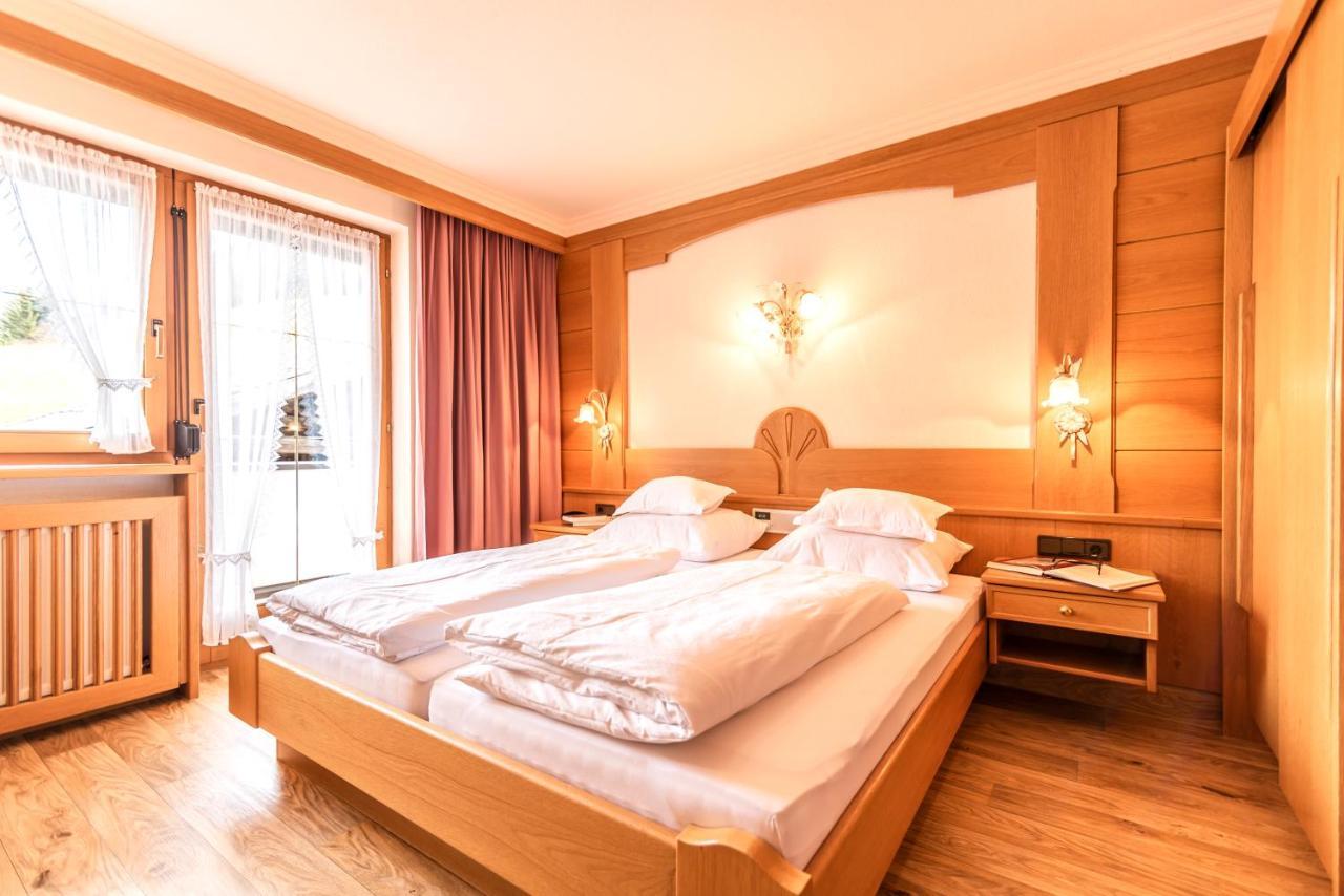 Hotel Garni Apart Tina Ischgl Buitenkant foto