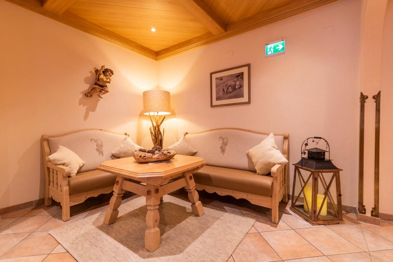 Hotel Garni Apart Tina Ischgl Buitenkant foto