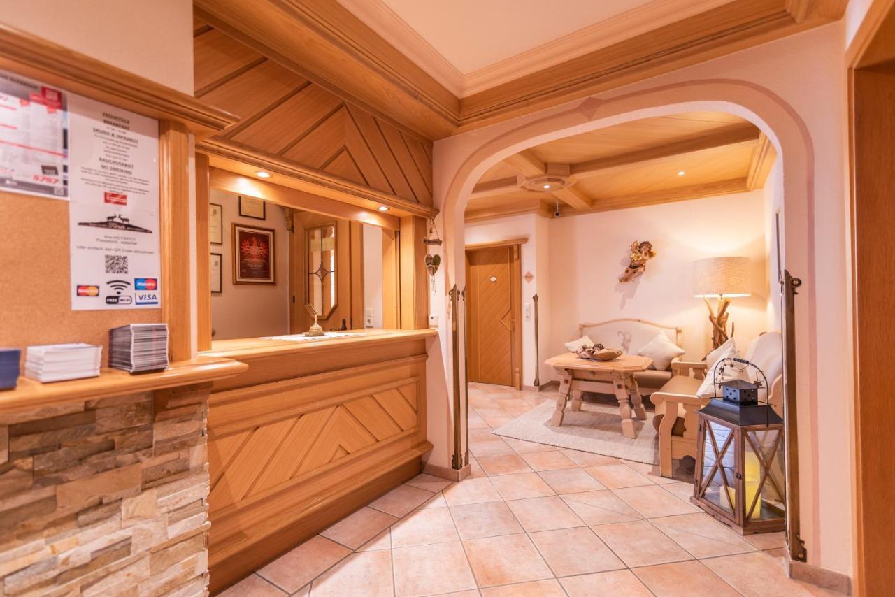 Hotel Garni Apart Tina Ischgl Buitenkant foto