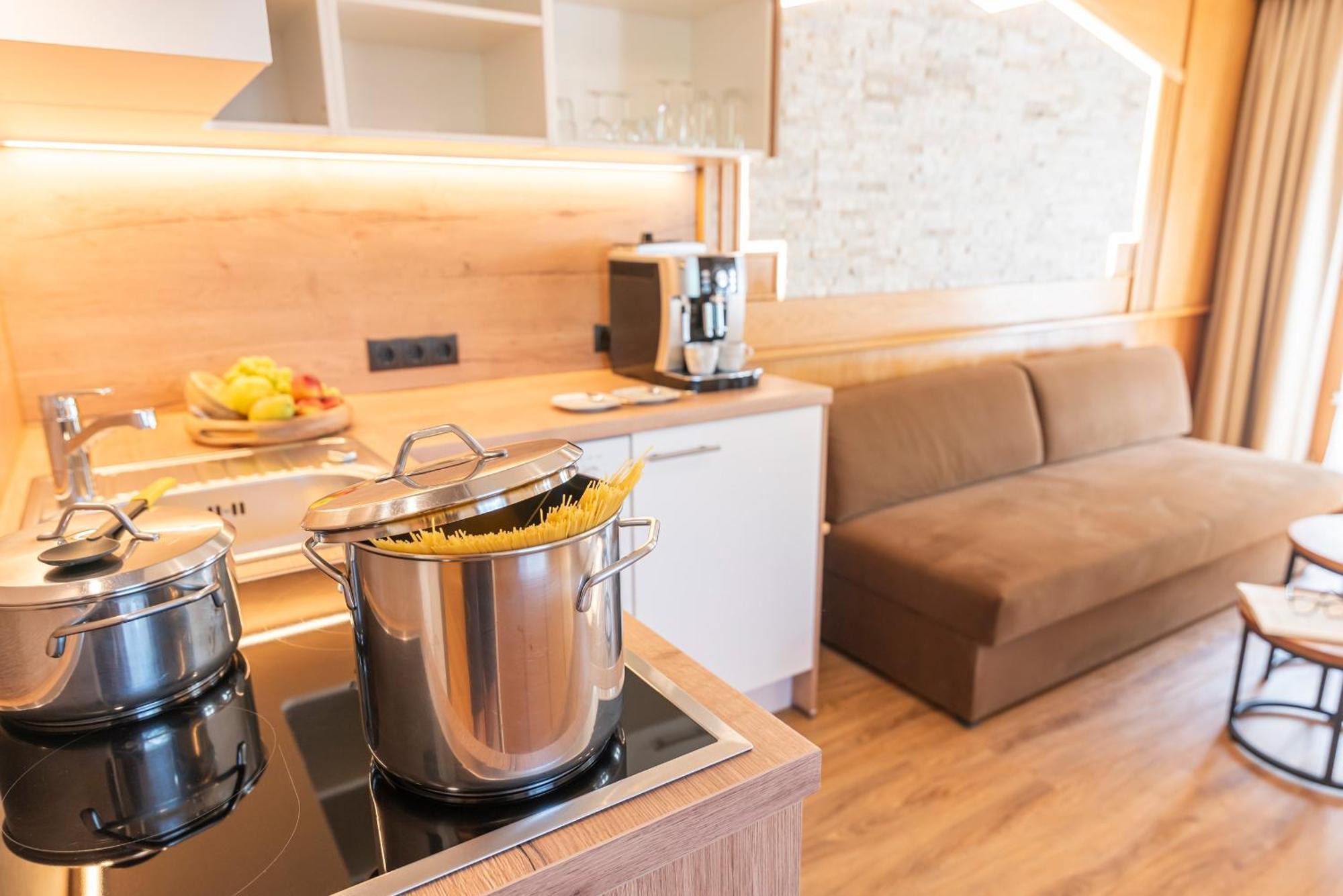 Hotel Garni Apart Tina Ischgl Buitenkant foto