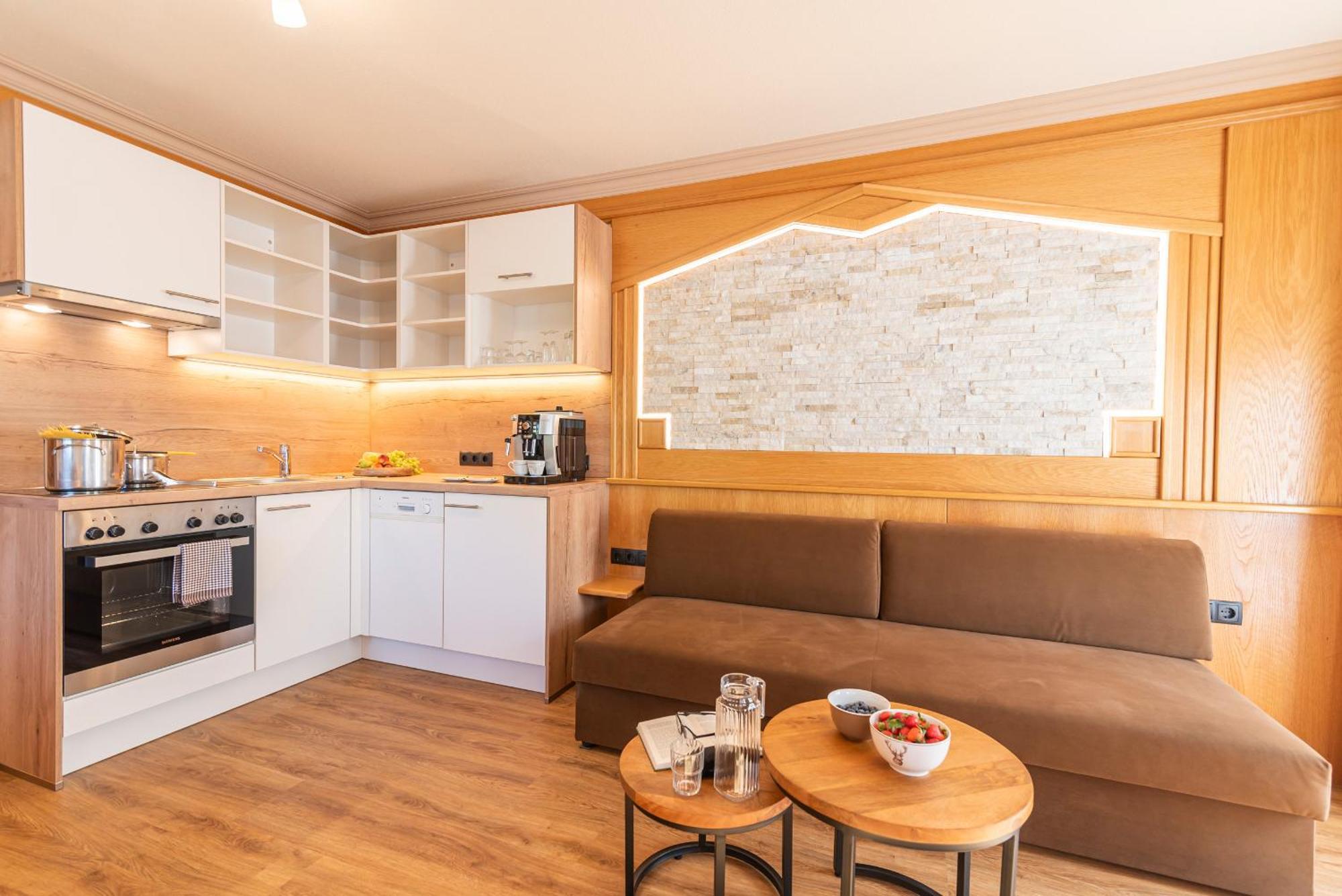 Hotel Garni Apart Tina Ischgl Buitenkant foto