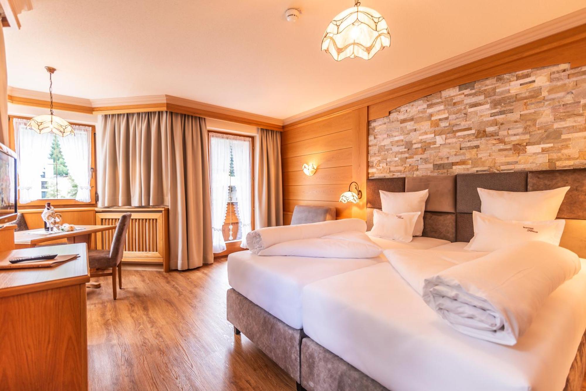 Hotel Garni Apart Tina Ischgl Buitenkant foto