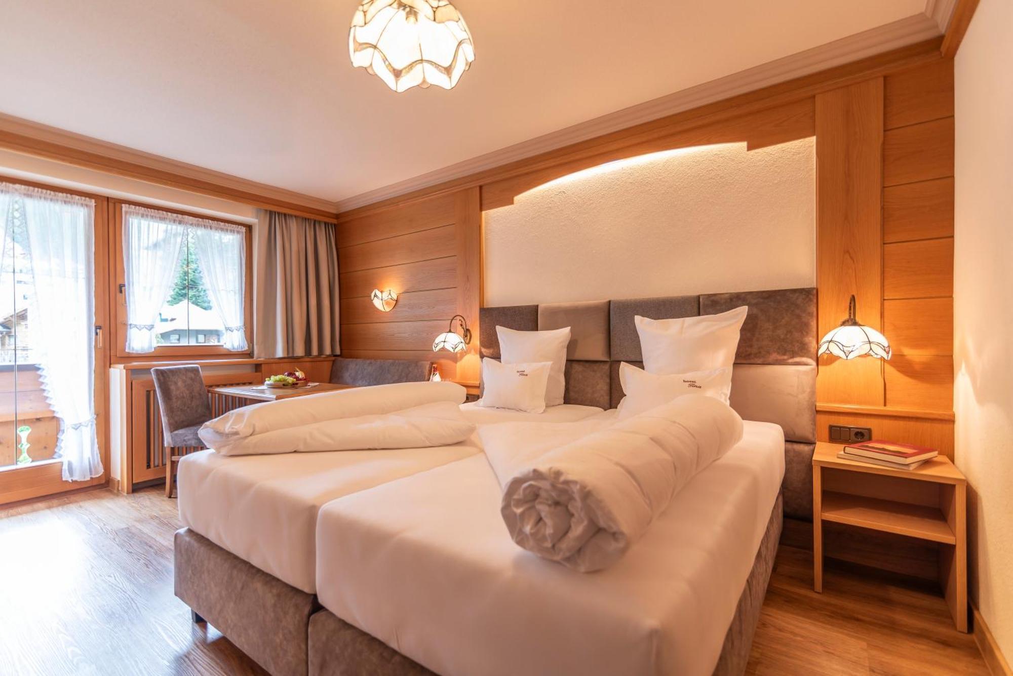 Hotel Garni Apart Tina Ischgl Buitenkant foto